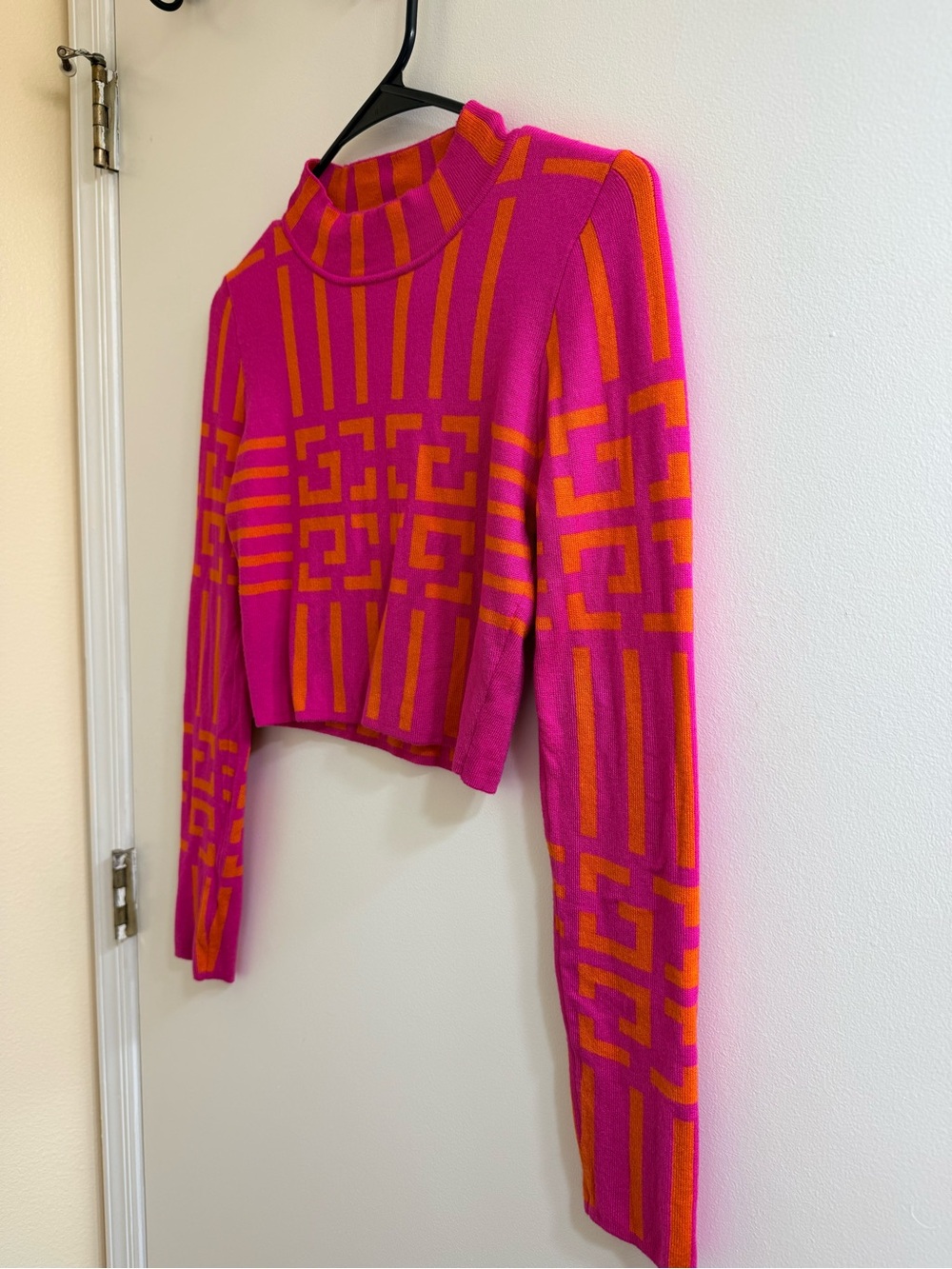 Lizette Collection Geometric Maze Cropped Knit Sweater Pink Orange Size S - Picture 6 of 11